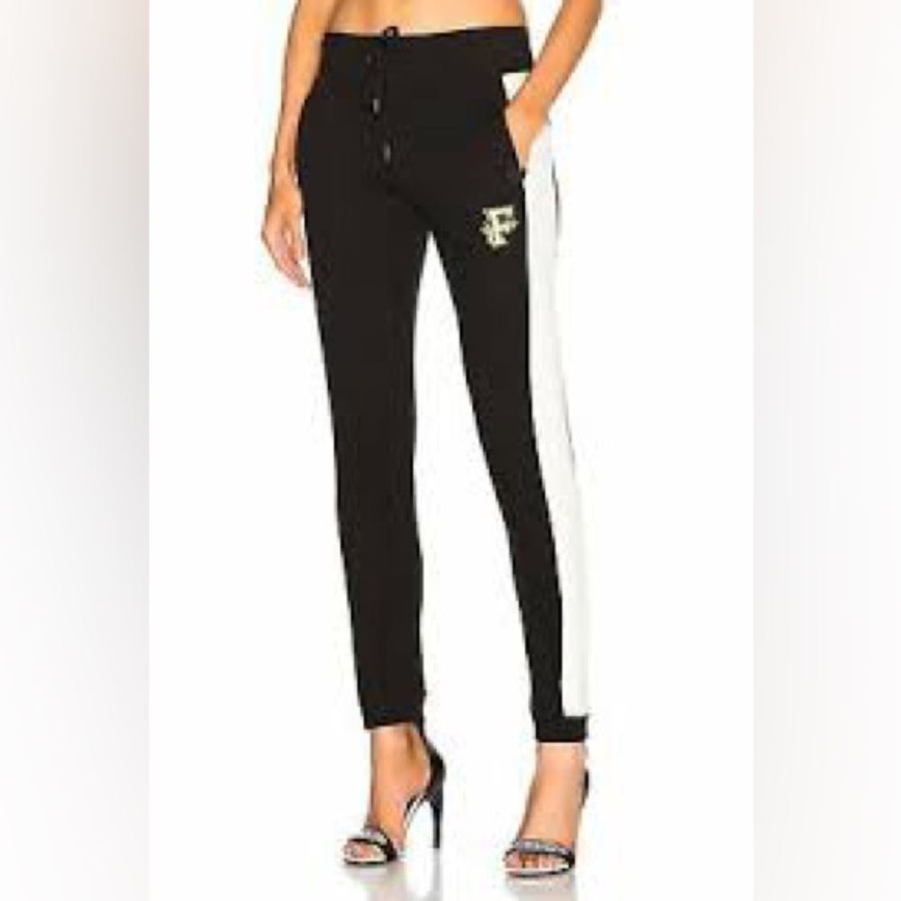 Fenty fitted sweatpant (XS)
